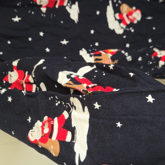 Nwot Festive Santa Print Pajama Top - Picture 3 of 4